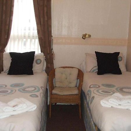 Fern Villa Hotel - Albert Road Μπλάκπουλ Εξωτερικό φωτογραφία