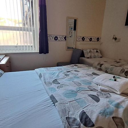 Fern Villa Hotel - Albert Road Μπλάκπουλ Δωμάτιο φωτογραφία